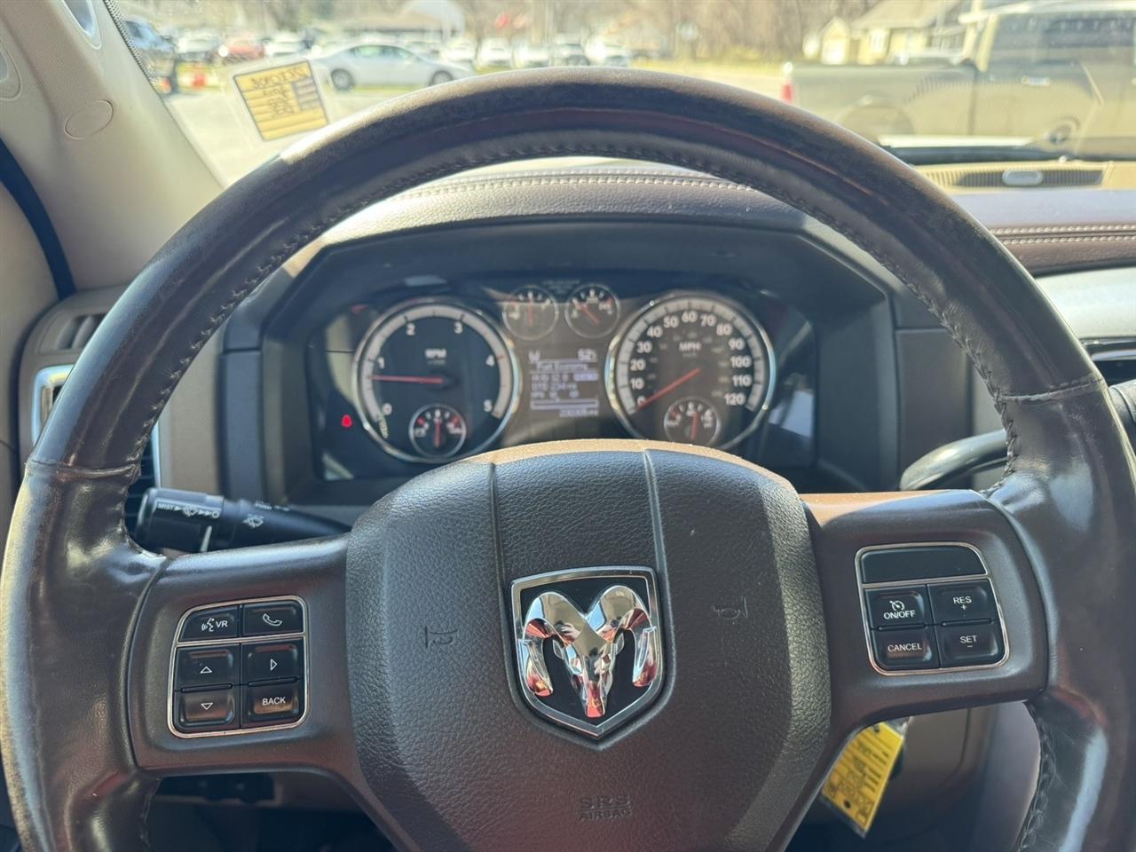 RAM 3500 Laramie Mega Cab 4WD 2012