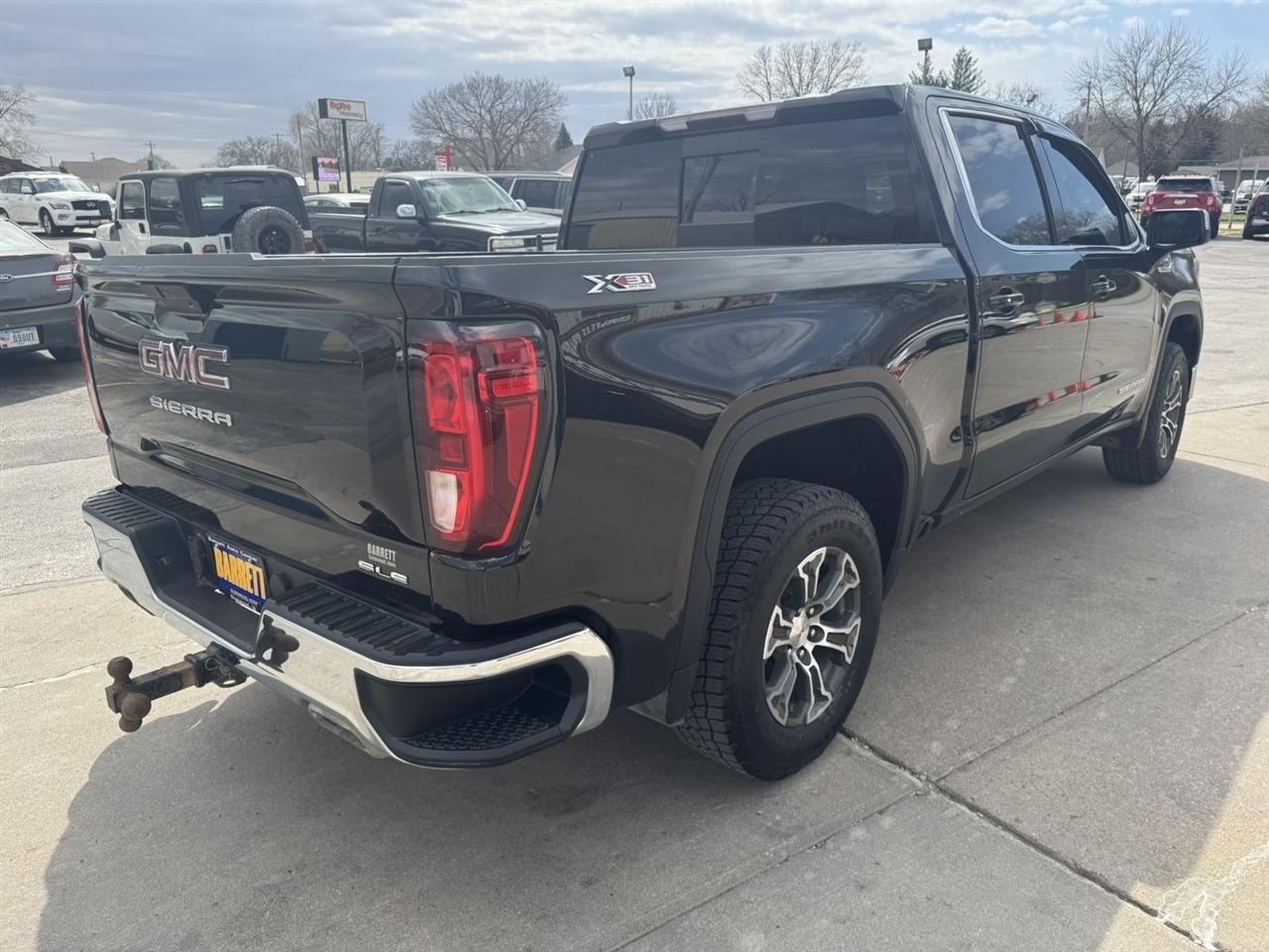 GMC Sierra 1500 SLE Crew Cab Long Box 4WD 2019