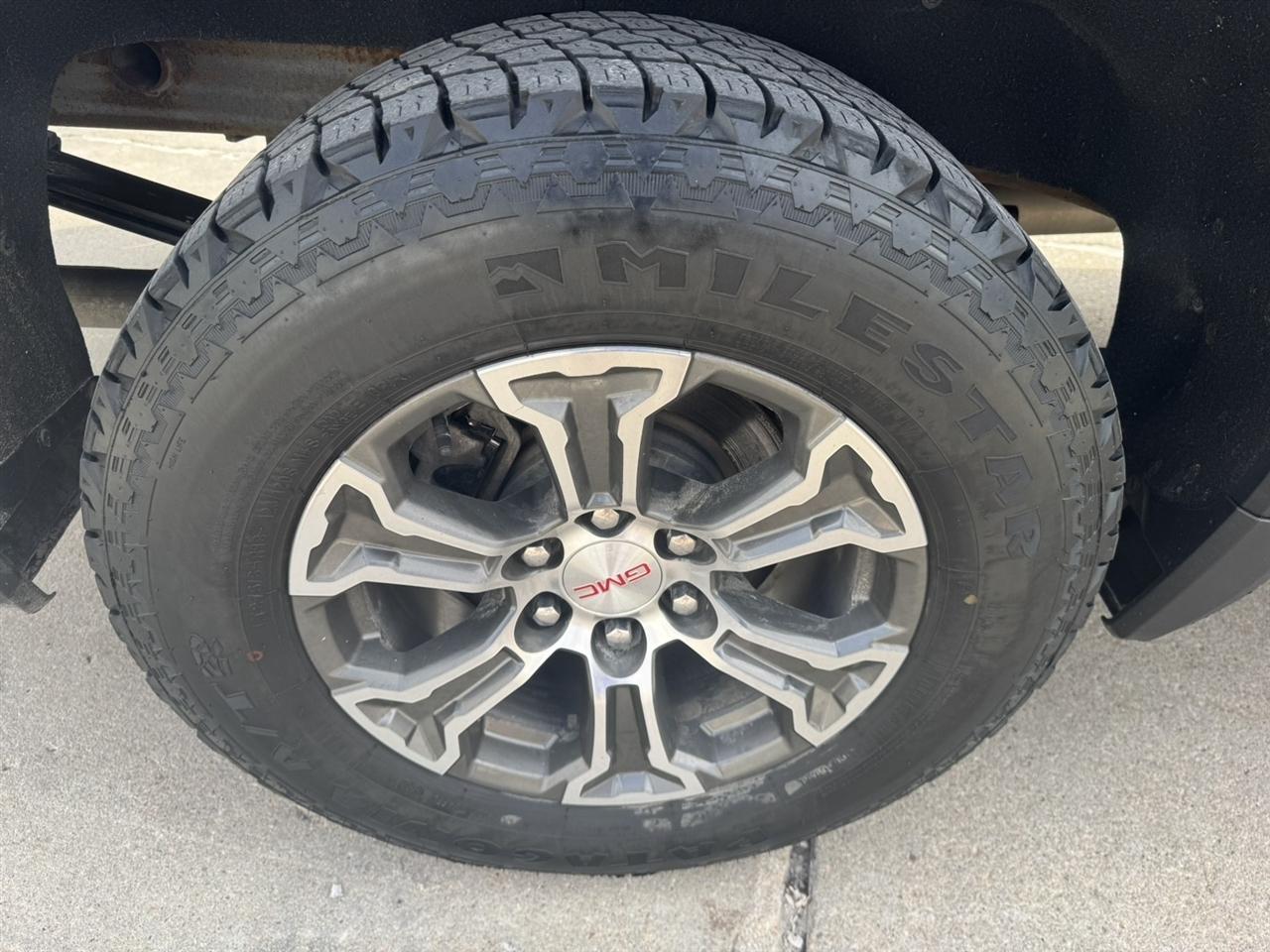 GMC Sierra 1500 SLE Crew Cab Long Box 4WD 2019