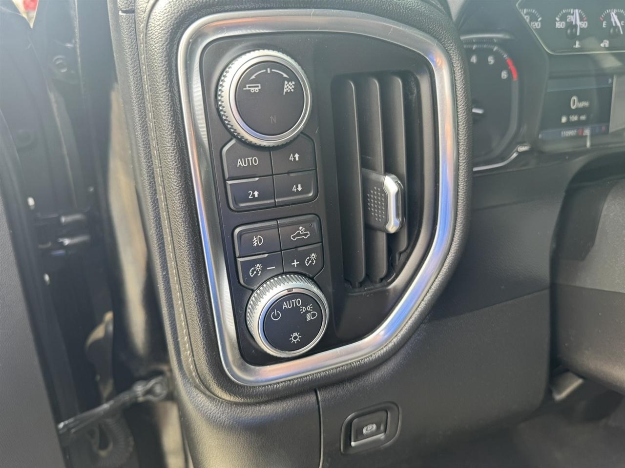 GMC Sierra 1500 SLE Crew Cab Long Box 4WD 2019