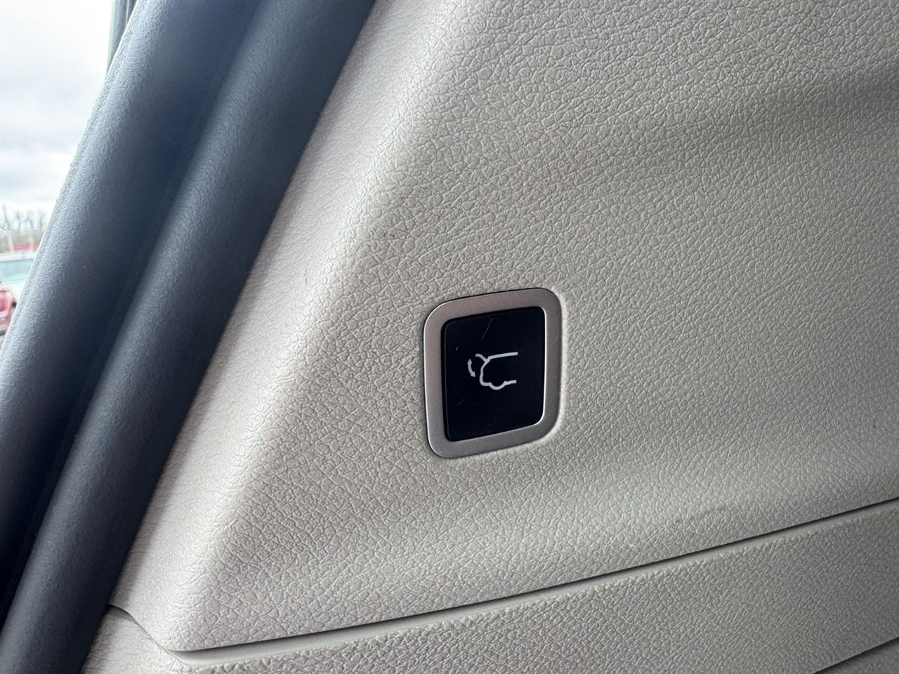Chrysler Pacifica Hybrid Touring L 2022