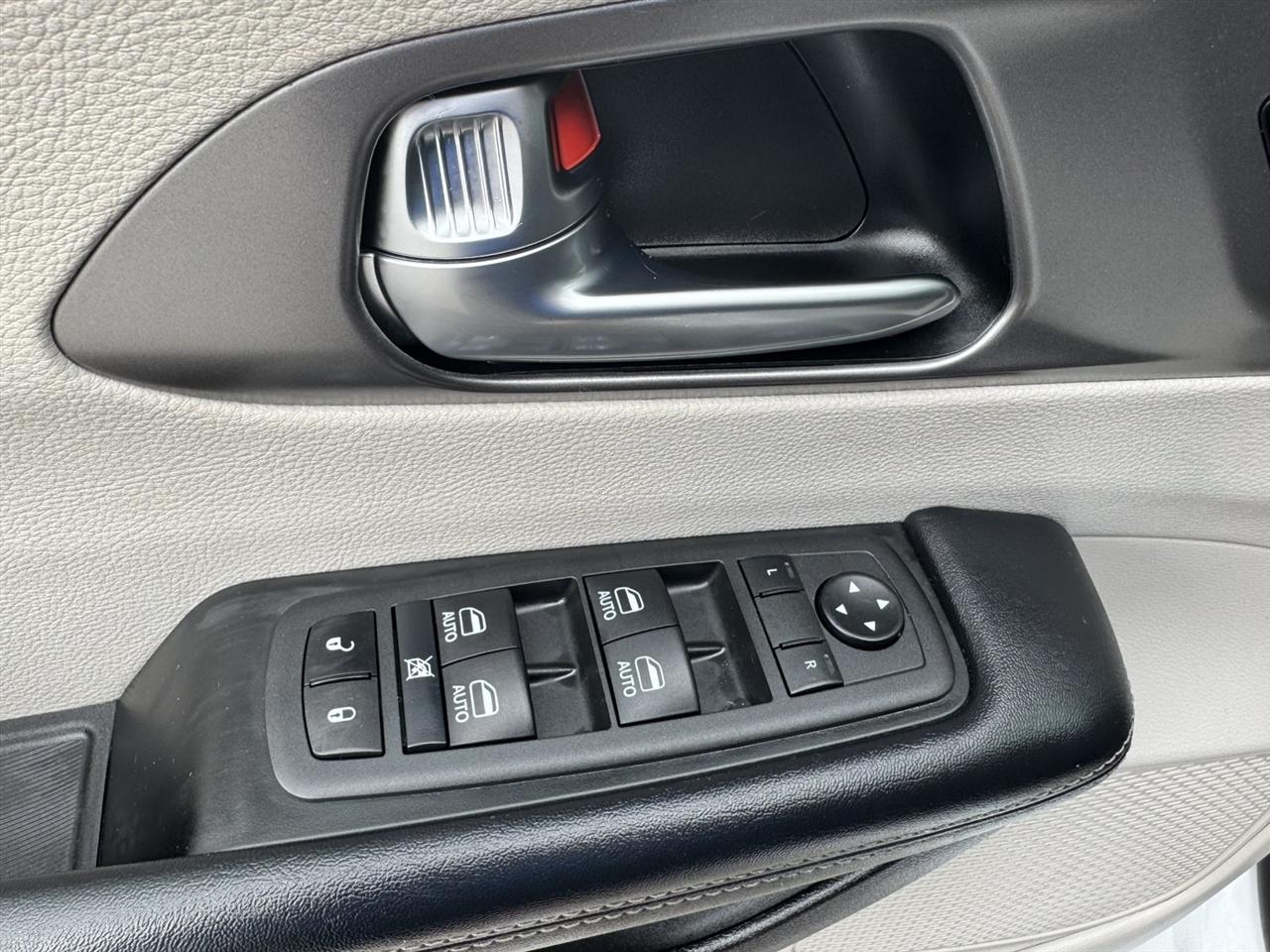 Chrysler Pacifica Hybrid Touring L 2022