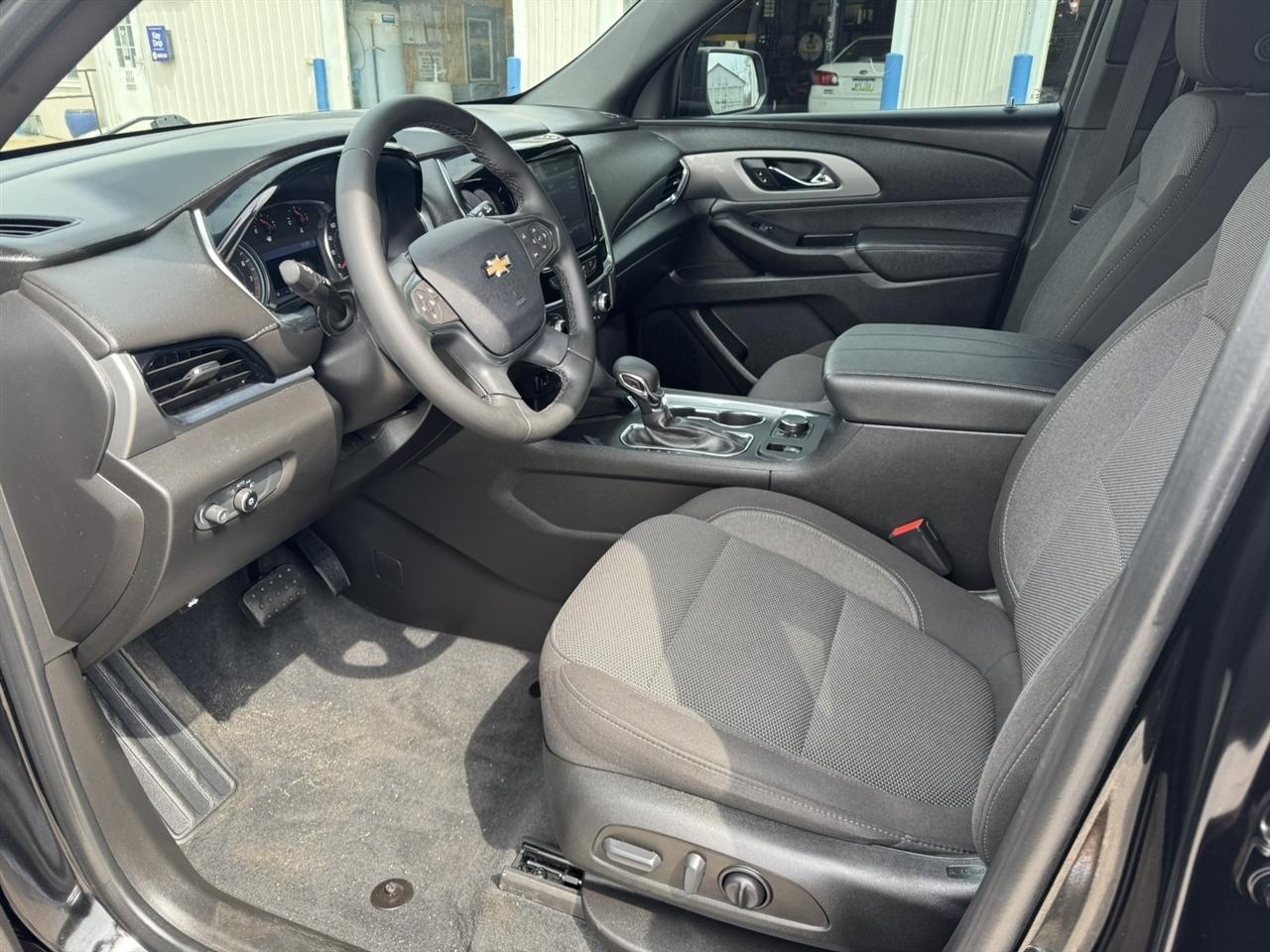 Chevrolet Traverse LT Cloth FWD 2023