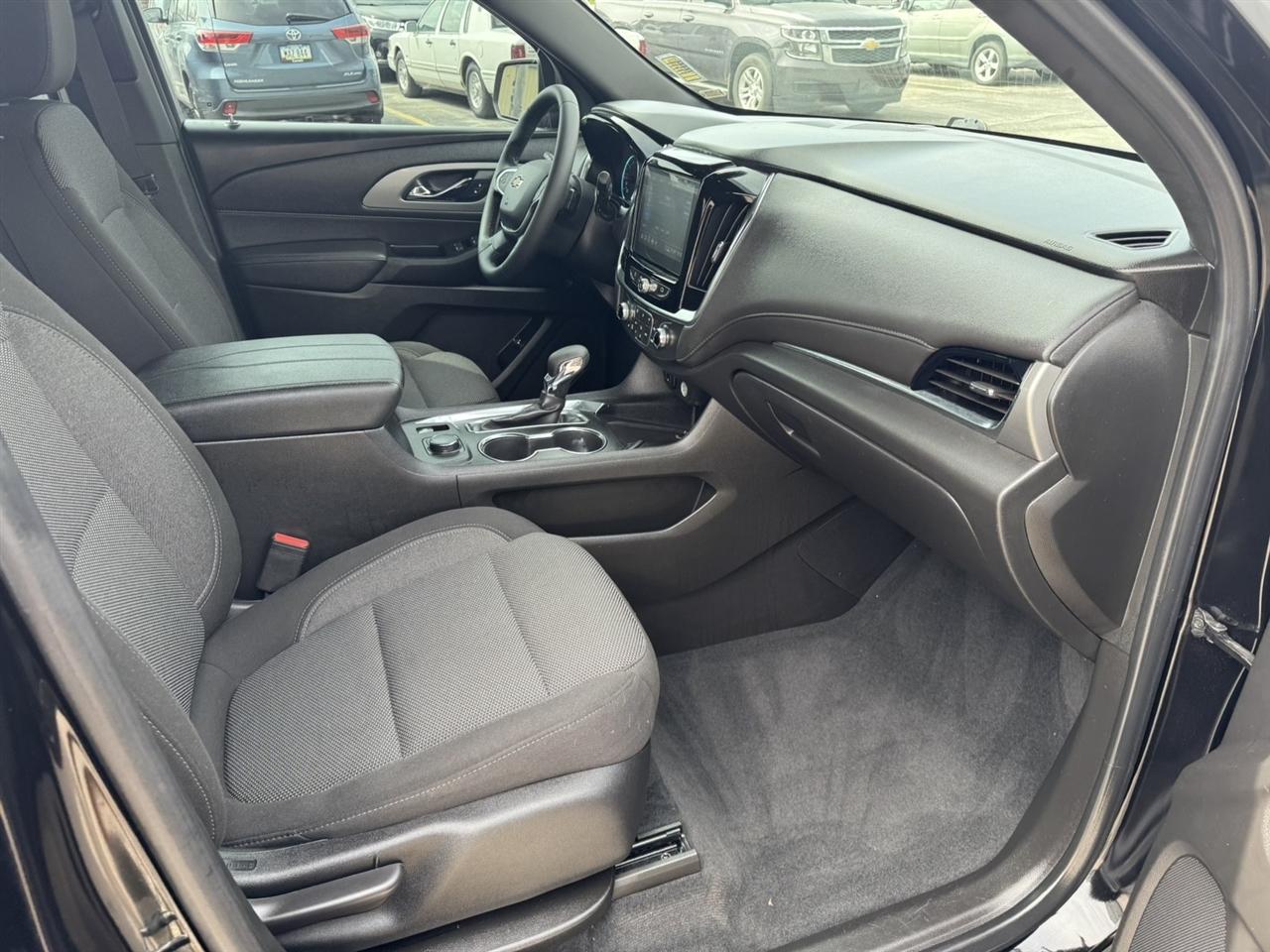 Chevrolet Traverse LT Cloth FWD 2023