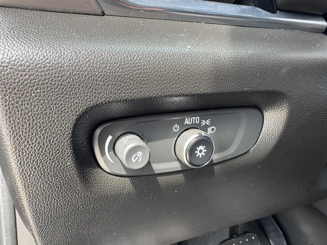 Chevrolet Traverse LT Cloth FWD 2023