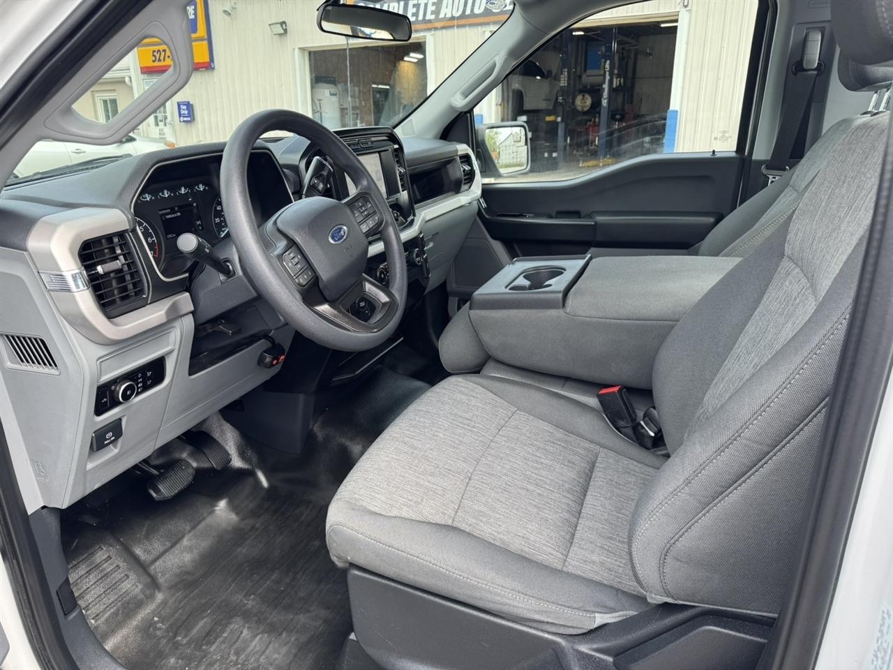 Ford F-150 4WD Reg Cab 145" XL 2023