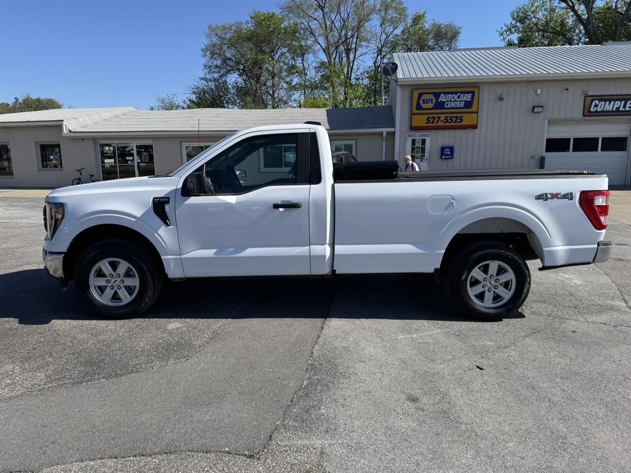 2023 Ford F-150 4WD Reg Cab 145" XL