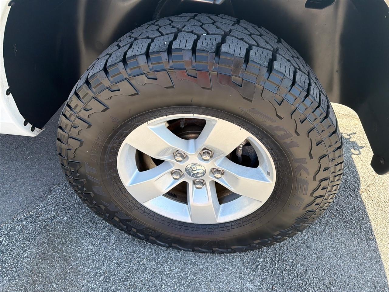 RAM 1500 Classic Tradesman Crew Cab SWB 4WD 2020