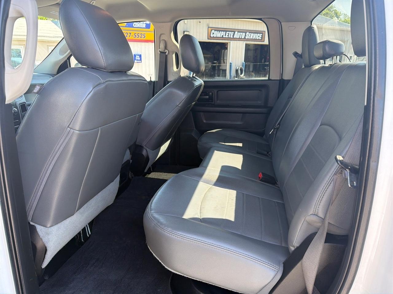 RAM 1500 Classic Tradesman Crew Cab SWB 4WD 2020