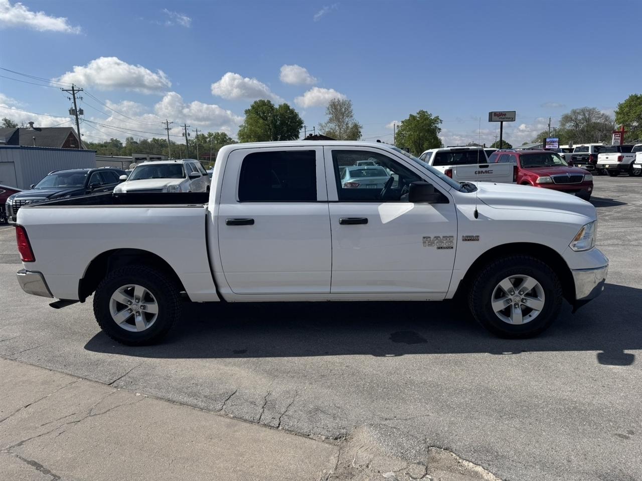 RAM 1500 Classic Tradesman Crew Cab SWB 4WD 2021