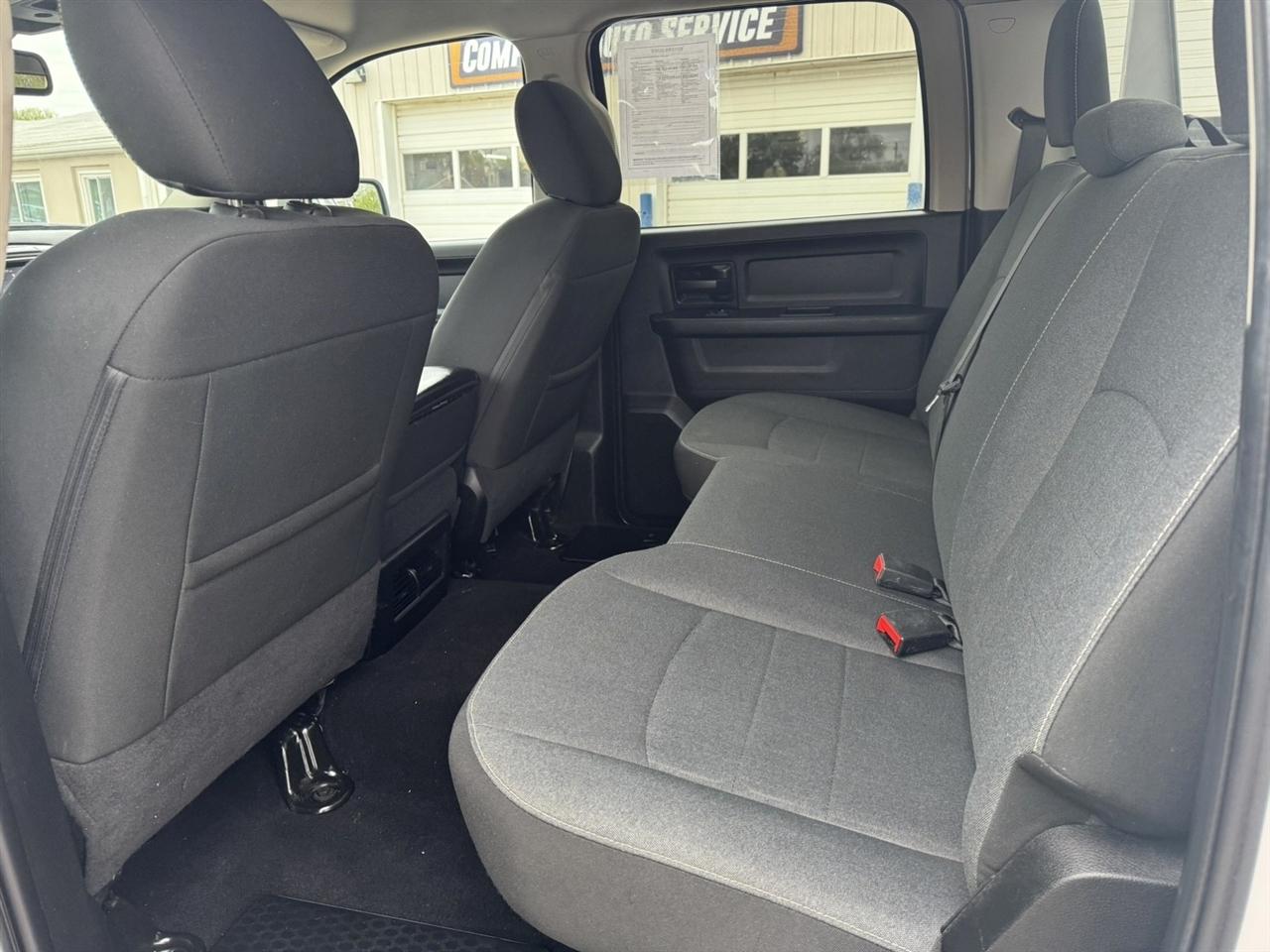 RAM 1500 Classic Tradesman Crew Cab SWB 4WD 2021