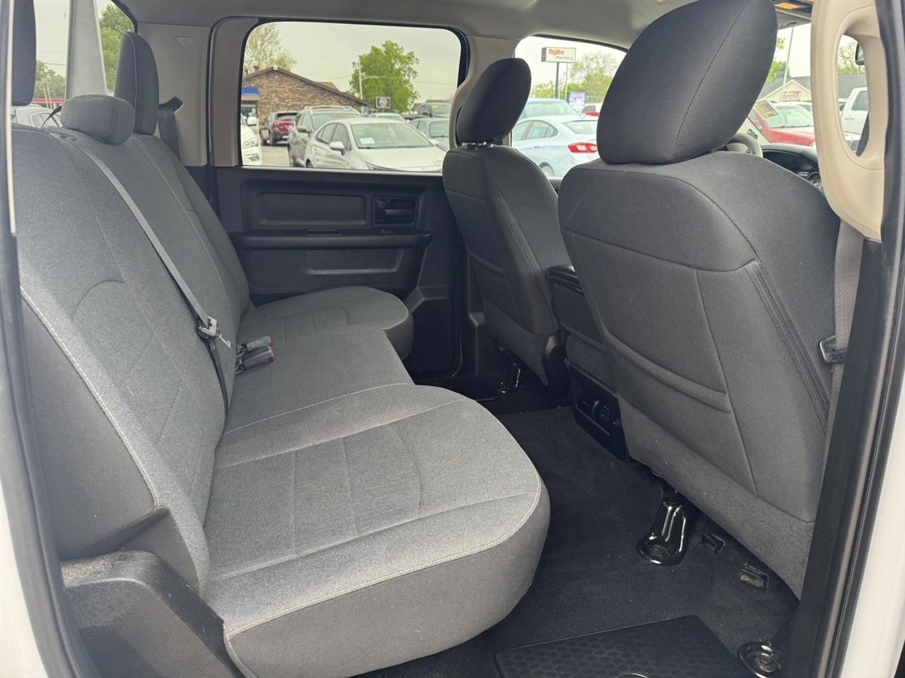 RAM 1500 Classic Tradesman Crew Cab SWB 4WD 2021