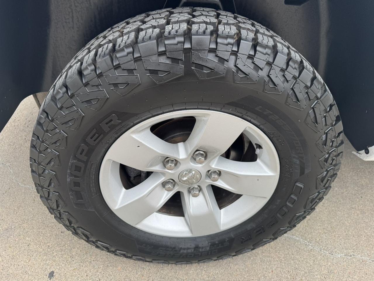RAM 1500 Classic Tradesman Crew Cab SWB 4WD 2021