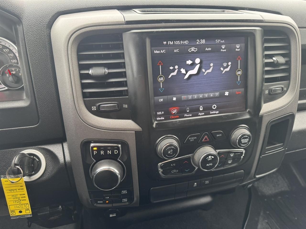 RAM 1500 Classic Tradesman Crew Cab SWB 4WD 2021