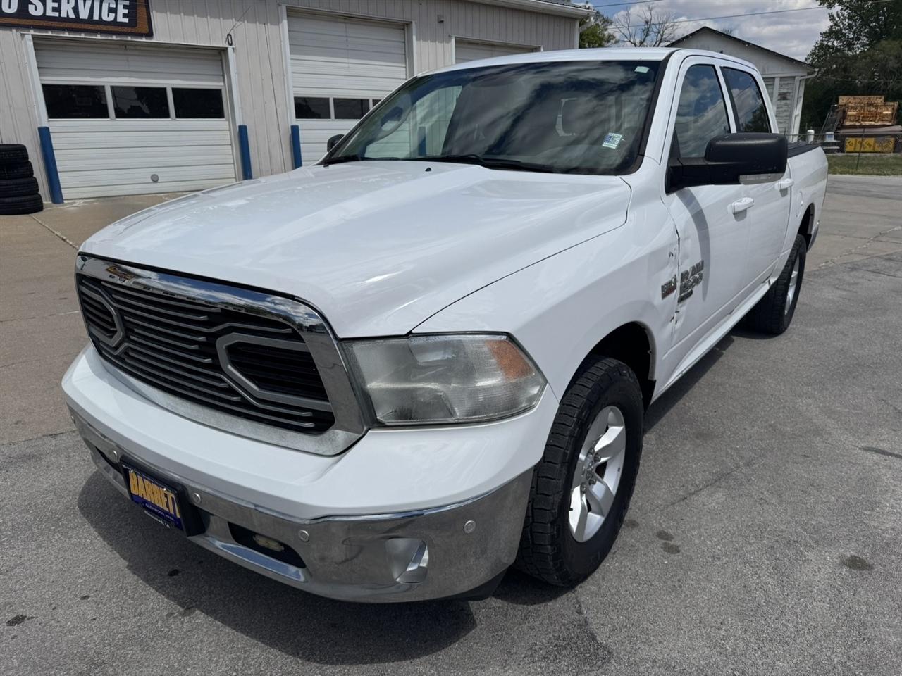 2019 RAM 1500 Classic Big Horn 4x4 Crew Cab 5'7's photo