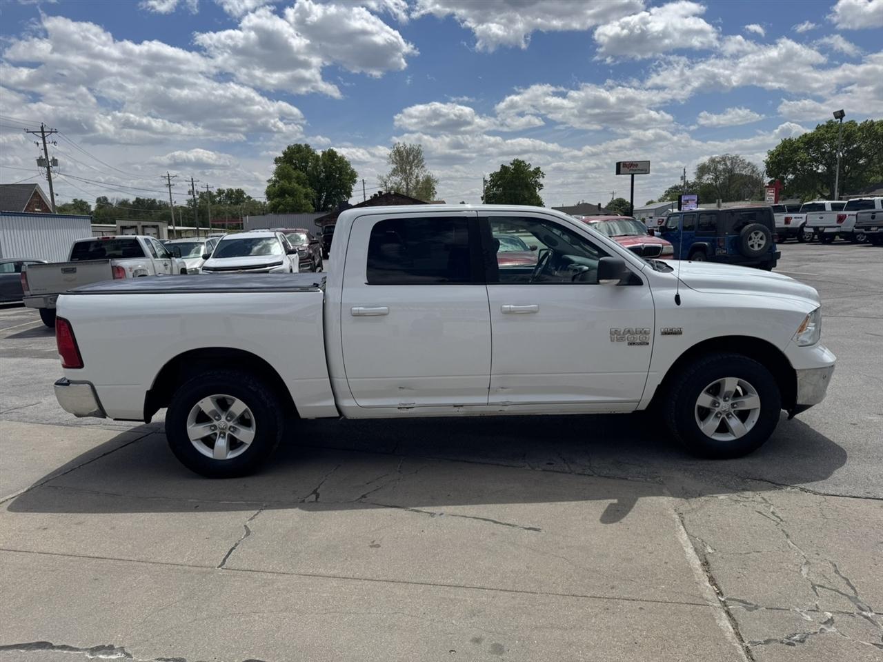 RAM 1500 Classic Tradesman Crew Cab SWB 4WD 2019