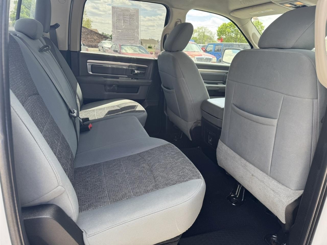 RAM 1500 Classic Tradesman Crew Cab SWB 4WD 2019