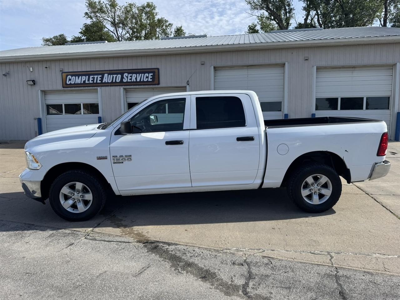 2020 RAM 1500 Classic Tradesman Crew Cab SWB 4WD