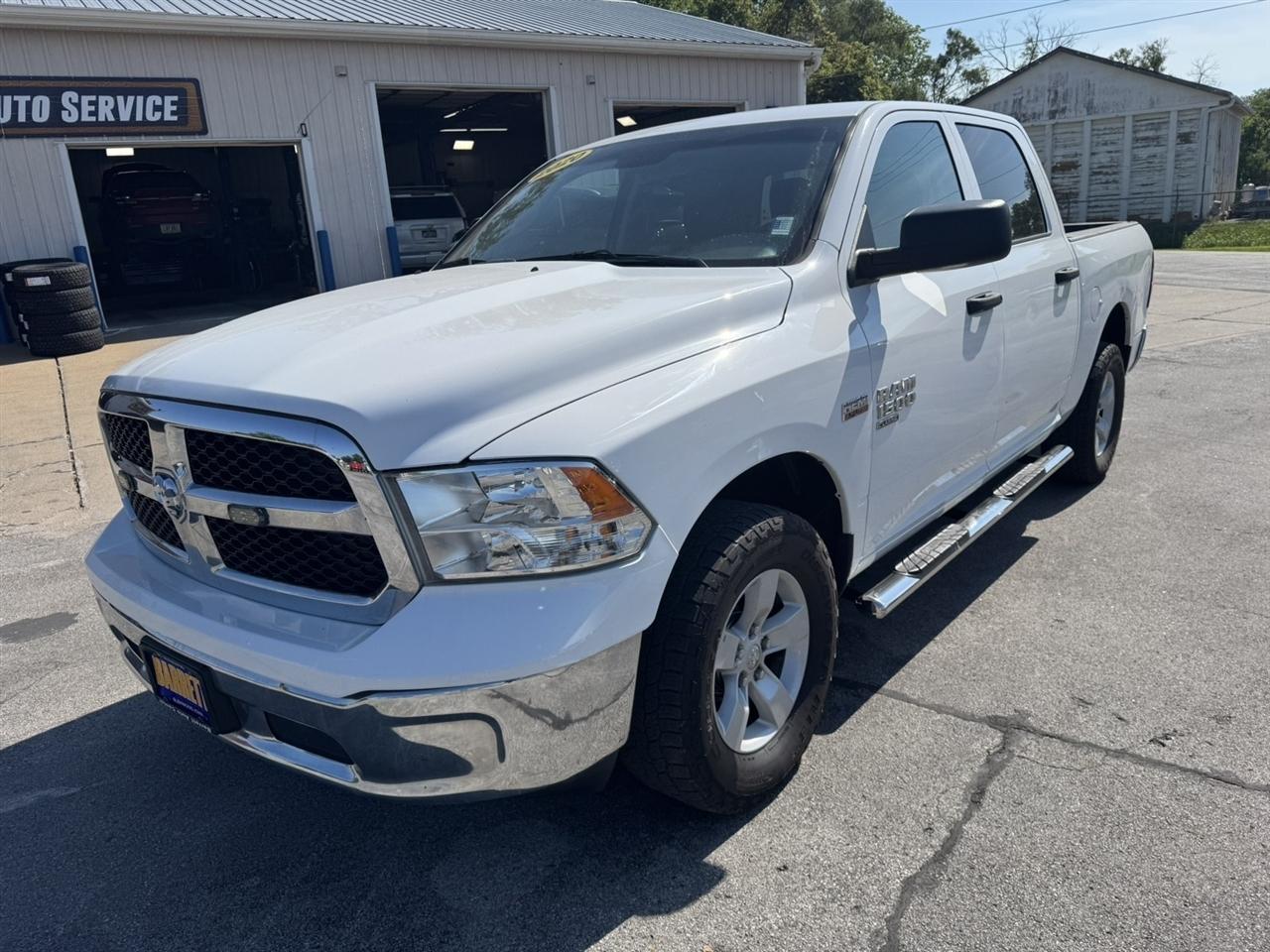 RAM 1500 Classic Tradesman Crew Cab SWB 4WD 2020