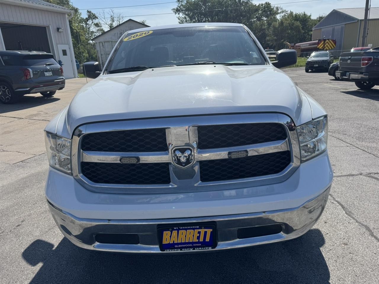 RAM 1500 Classic Tradesman Crew Cab SWB 4WD 2020