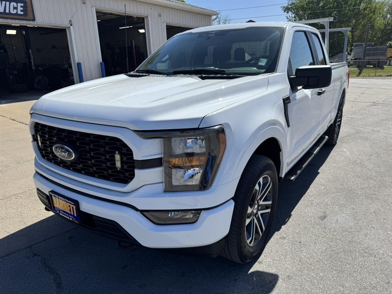 Ford F-150 XL SuperCab 8-ft. Bed 4WD 2023