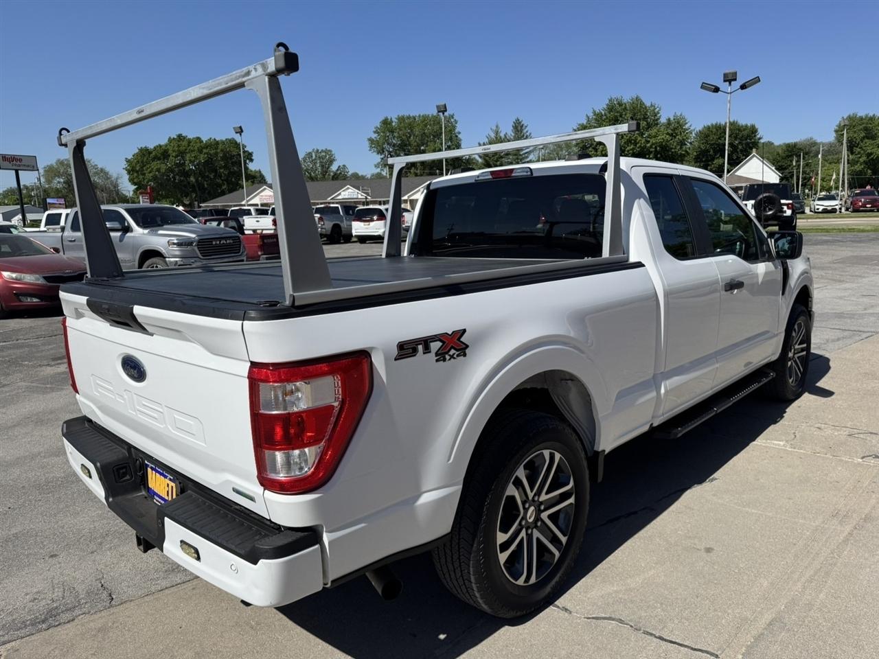 Ford F-150 XL SuperCab 8-ft. Bed 4WD 2023