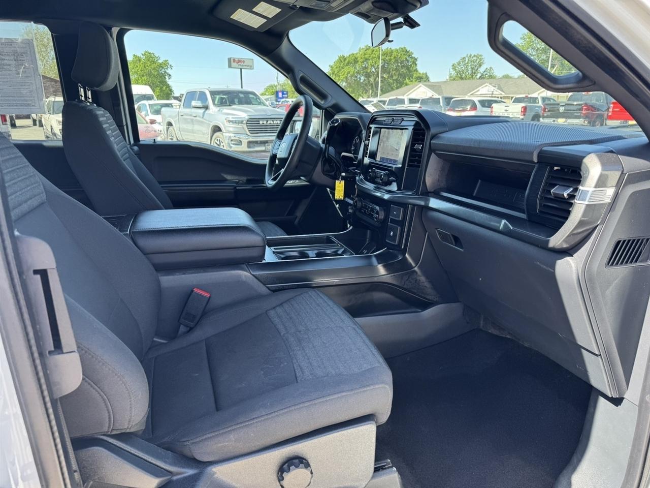 Ford F-150 XL SuperCab 8-ft. Bed 4WD 2023