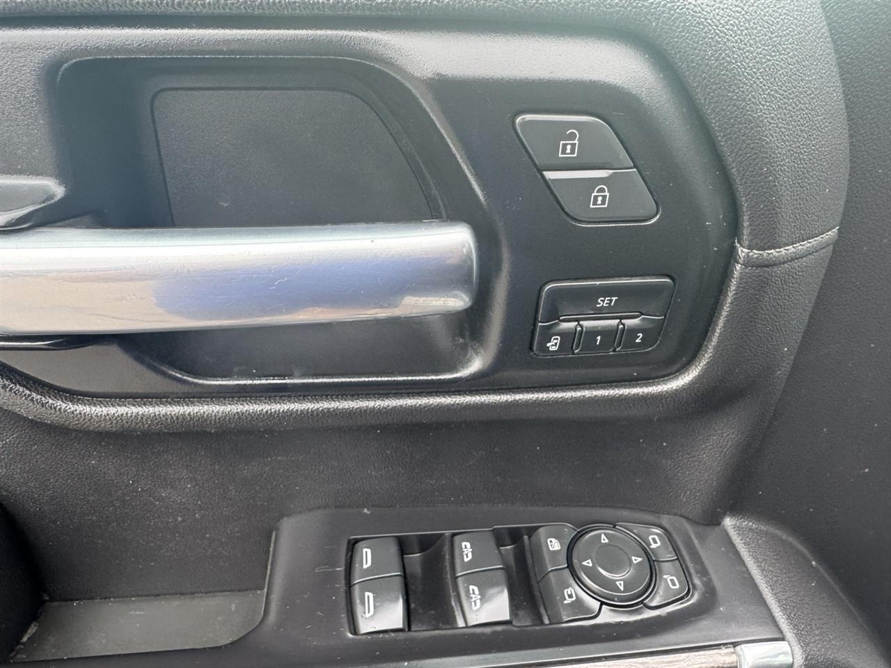 Chevrolet Silverado 1500 LTZ Crew Cab 4WD 2021