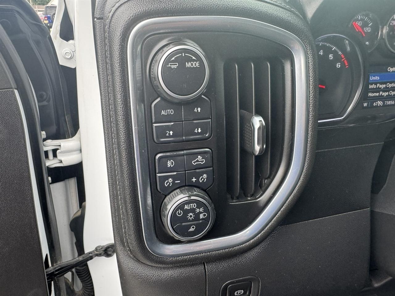 Chevrolet Silverado 1500 LTZ Crew Cab 4WD 2021