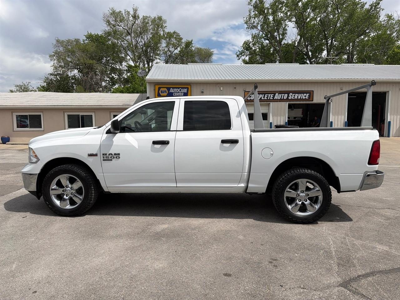 2021 RAM 1500 Classic Tradesman Crew Cab SWB 4WD