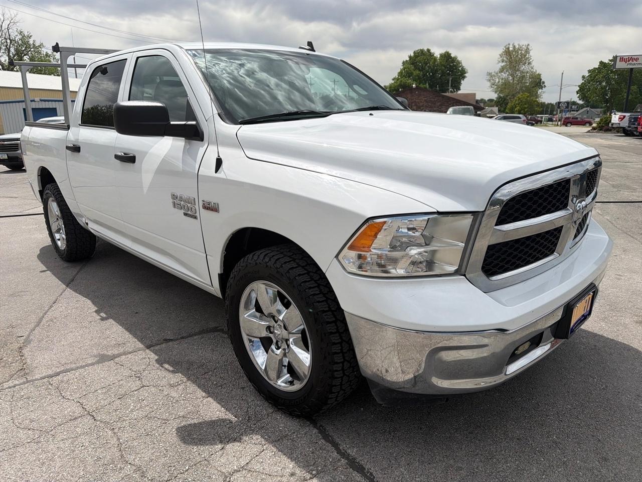 RAM 1500 Classic Tradesman Crew Cab SWB 4WD 2021