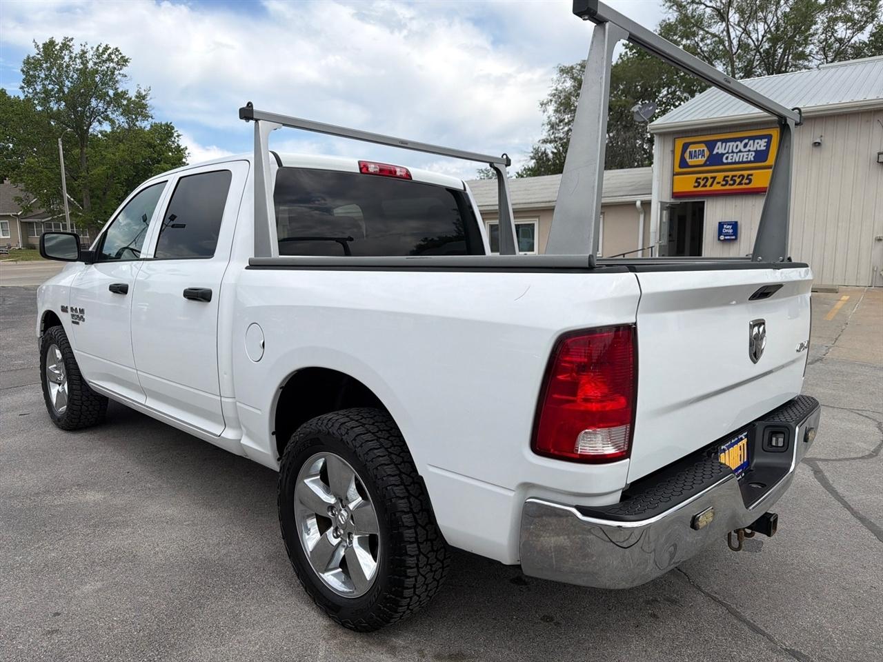 RAM 1500 Classic Tradesman Crew Cab SWB 4WD 2021