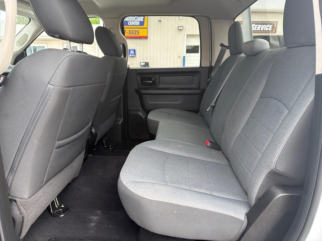 RAM 1500 Classic Tradesman Crew Cab SWB 4WD 2021