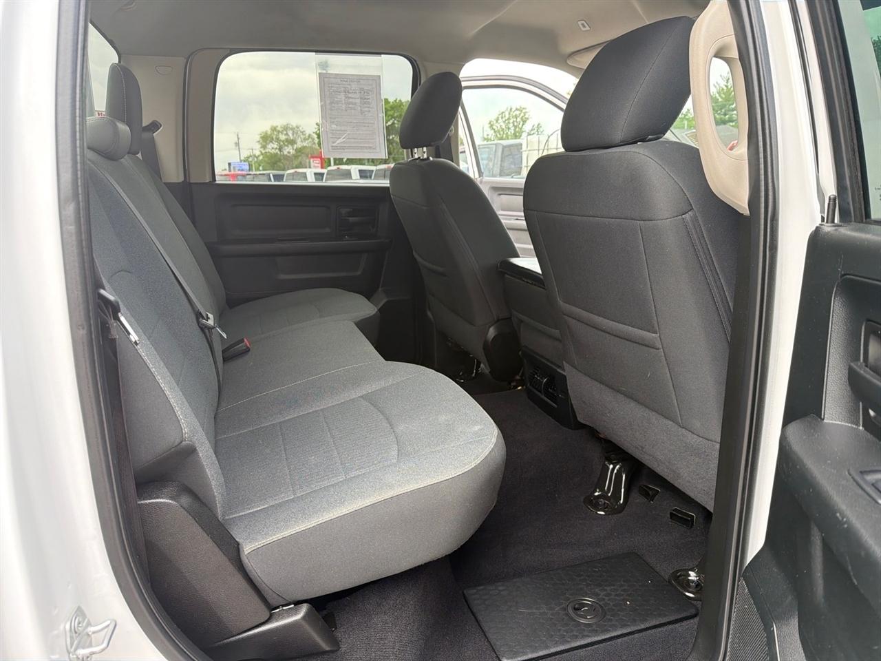 RAM 1500 Classic Tradesman Crew Cab SWB 4WD 2021