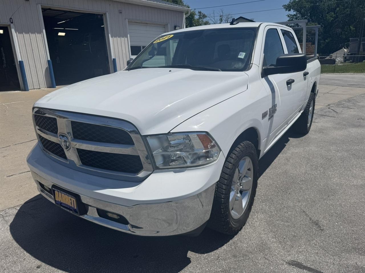RAM 1500 Classic Tradesman Crew Cab SWB 4WD 2021