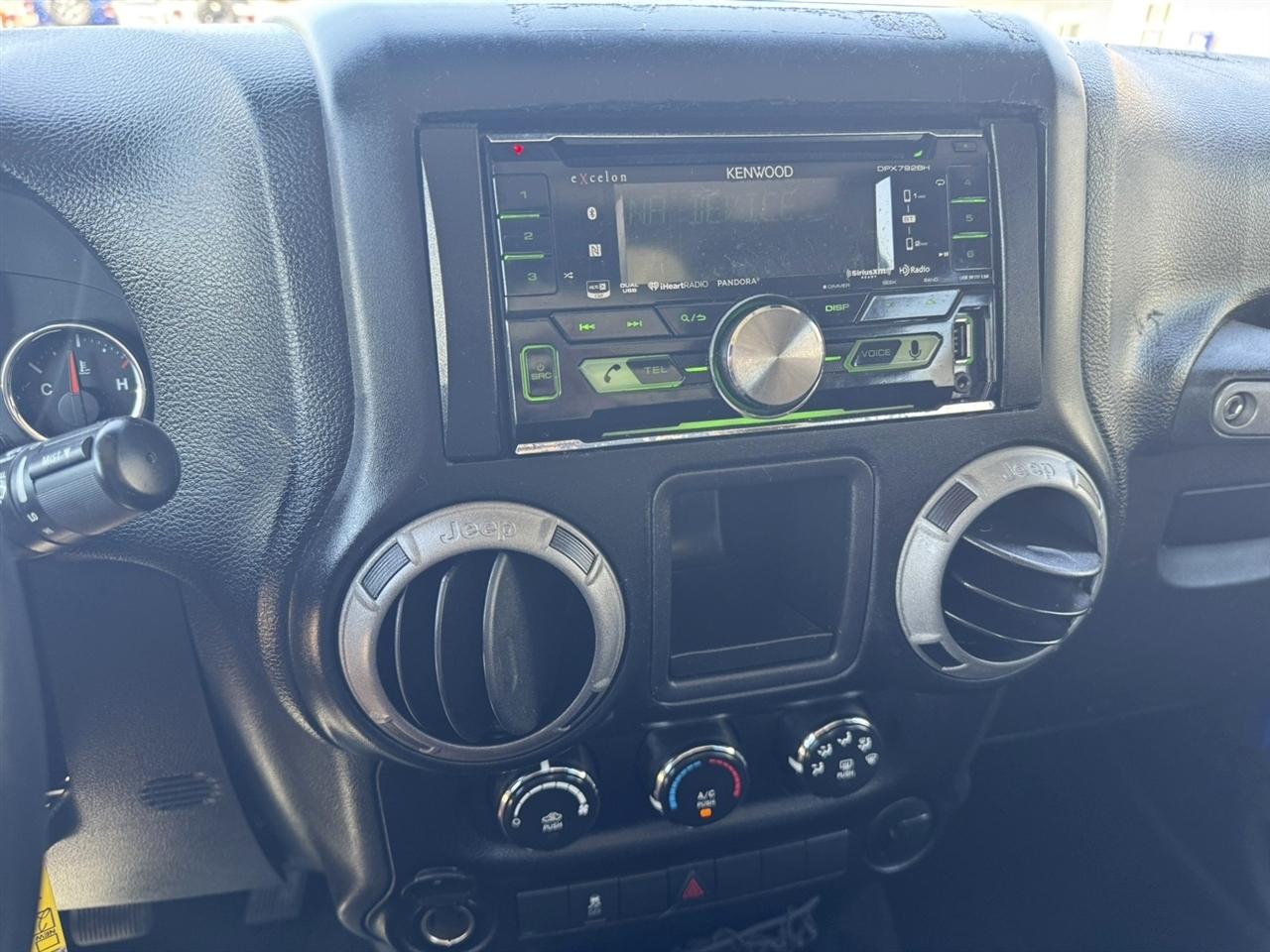 Jeep Wrangler Sport 4WD 2015
