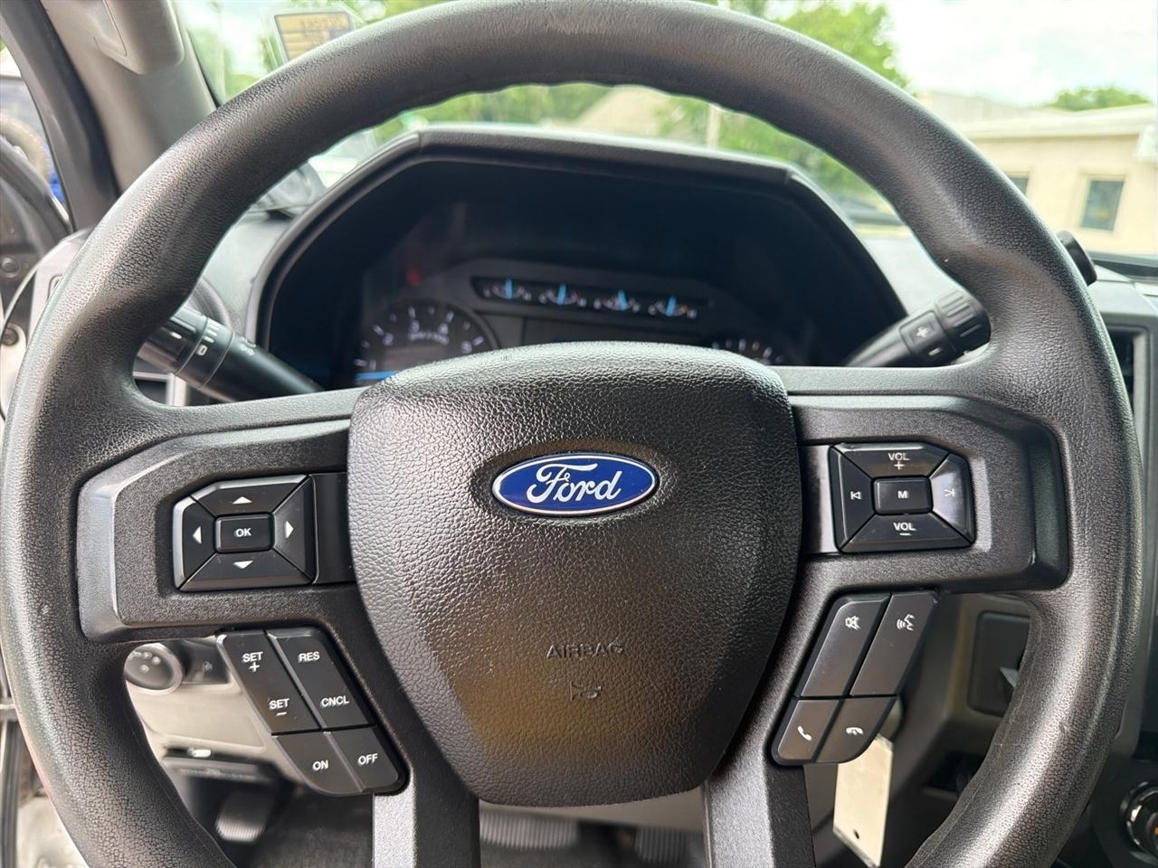 Ford F-350 SD XL DRW 4WD 2018