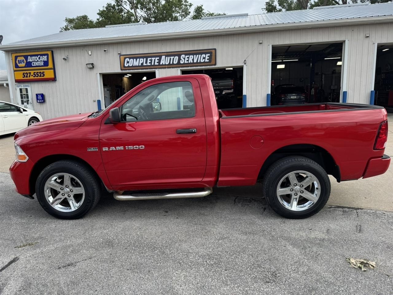 RAM 1500 ST SWB 2WD 2012