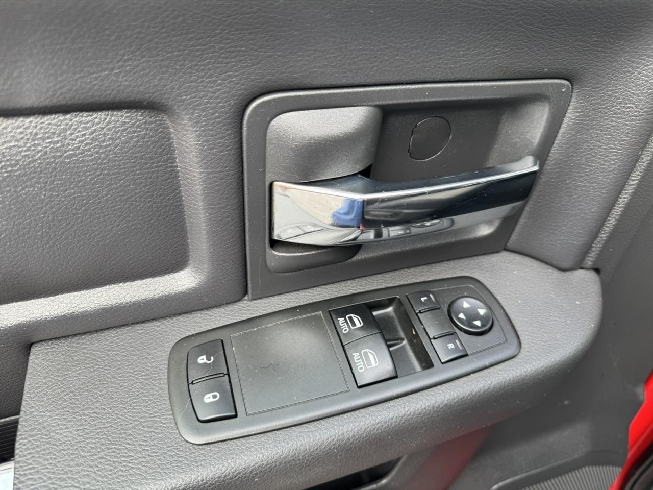 RAM 1500 ST SWB 2WD 2012
