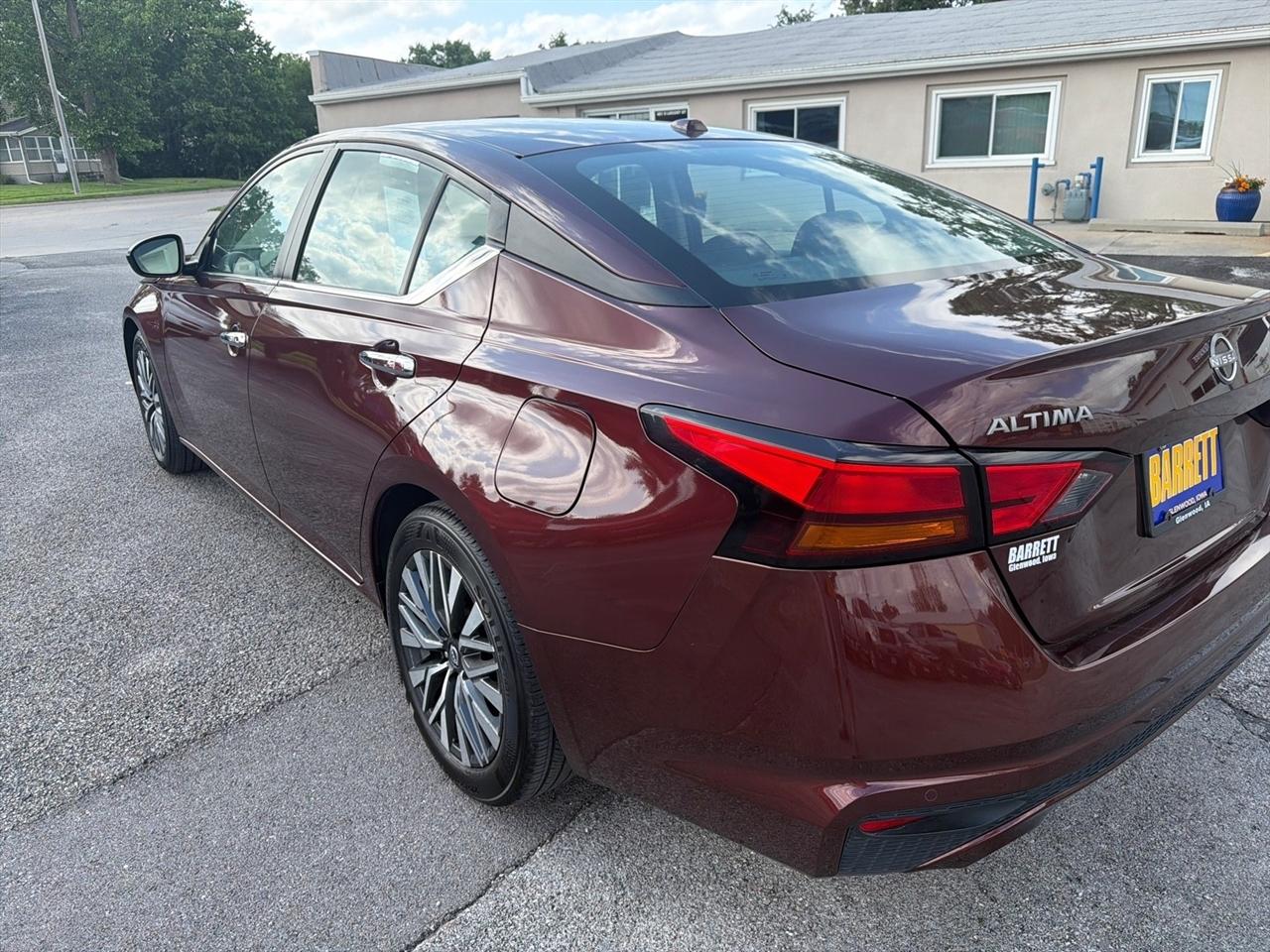 Nissan Altima 2.5 SV 2025
