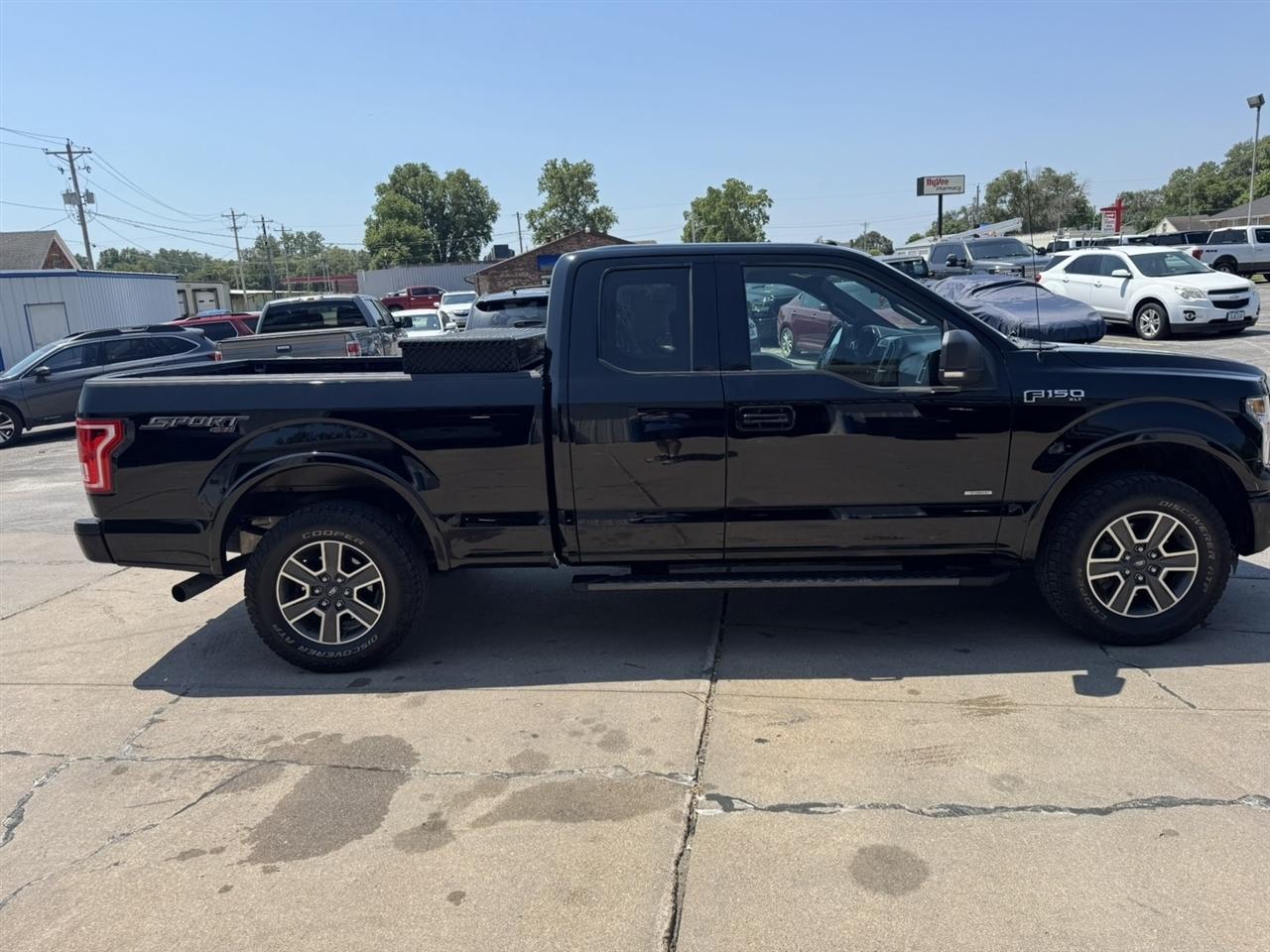 Ford F-150 XLT SuperCab 6.5-ft. Bed 4WD 2016