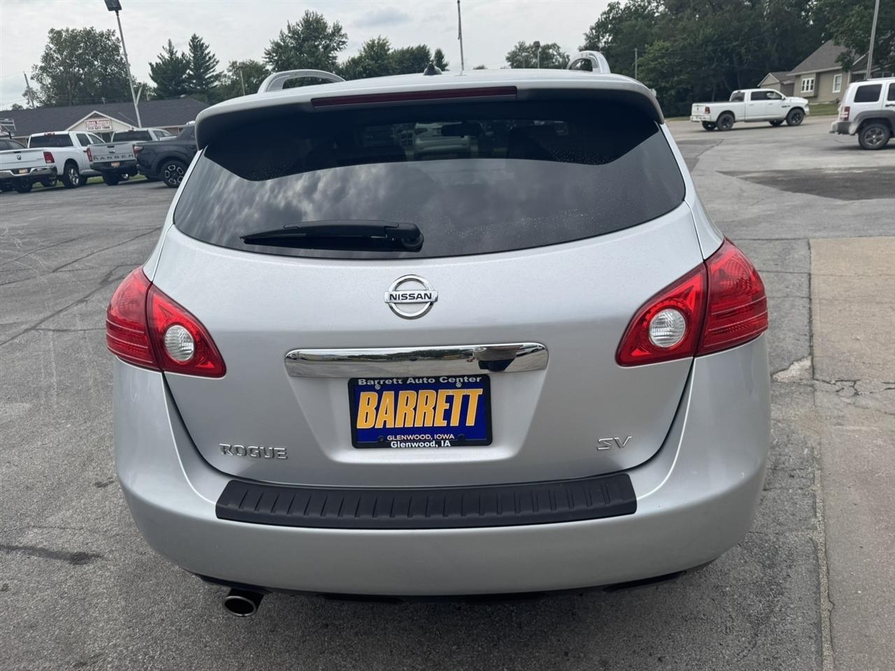 Nissan Rogue SV FWD 2012