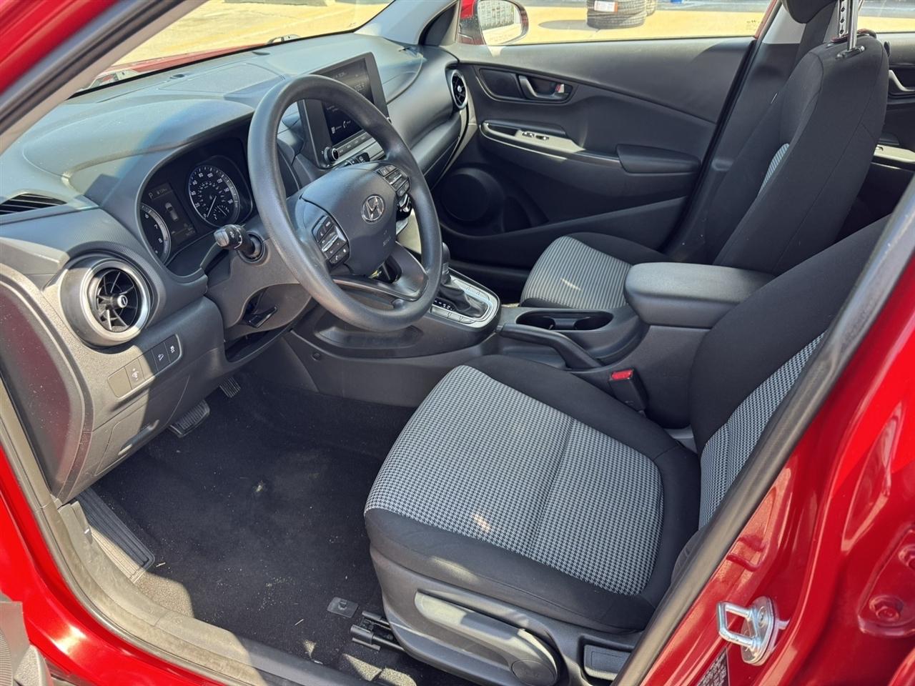 Hyundai Kona SE AWD 2022