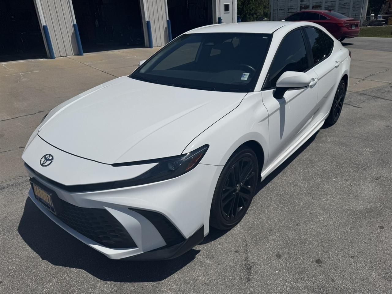 Toyota Camry Hybrid SE AWD 2025