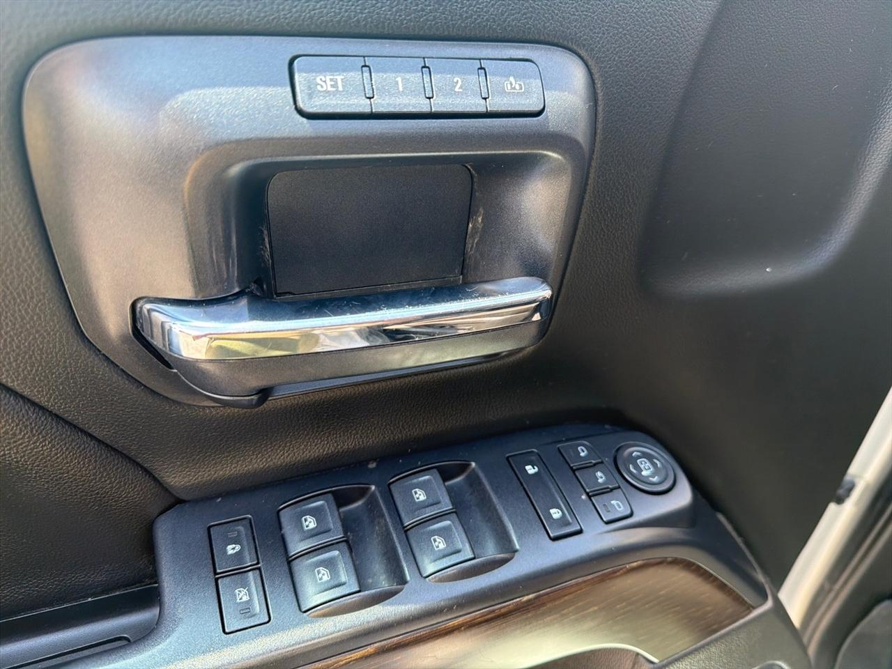 GMC Sierra 2500HD Denali Crew Cab 4WD 2019