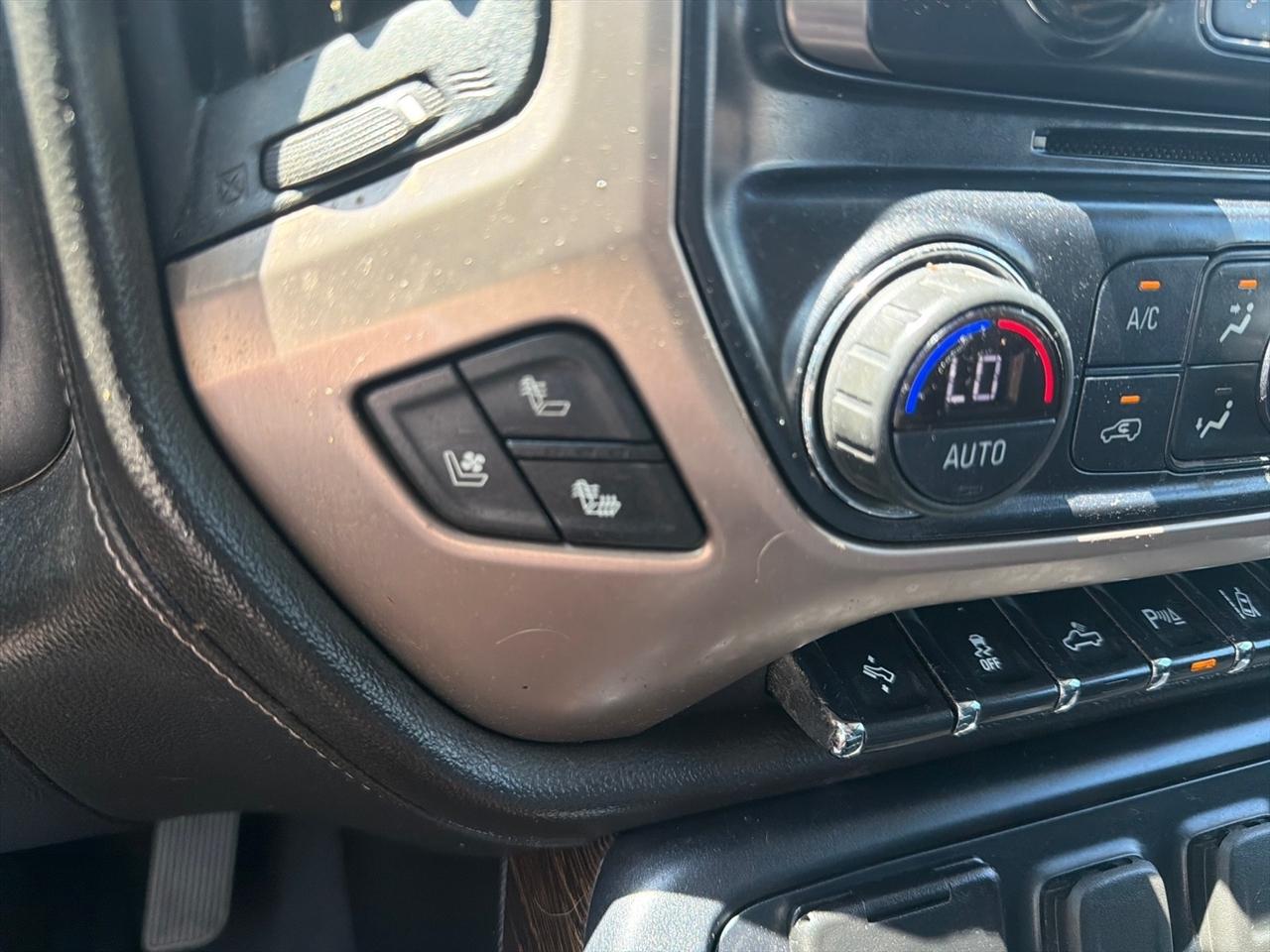 GMC Sierra 2500HD Denali Crew Cab 4WD 2019