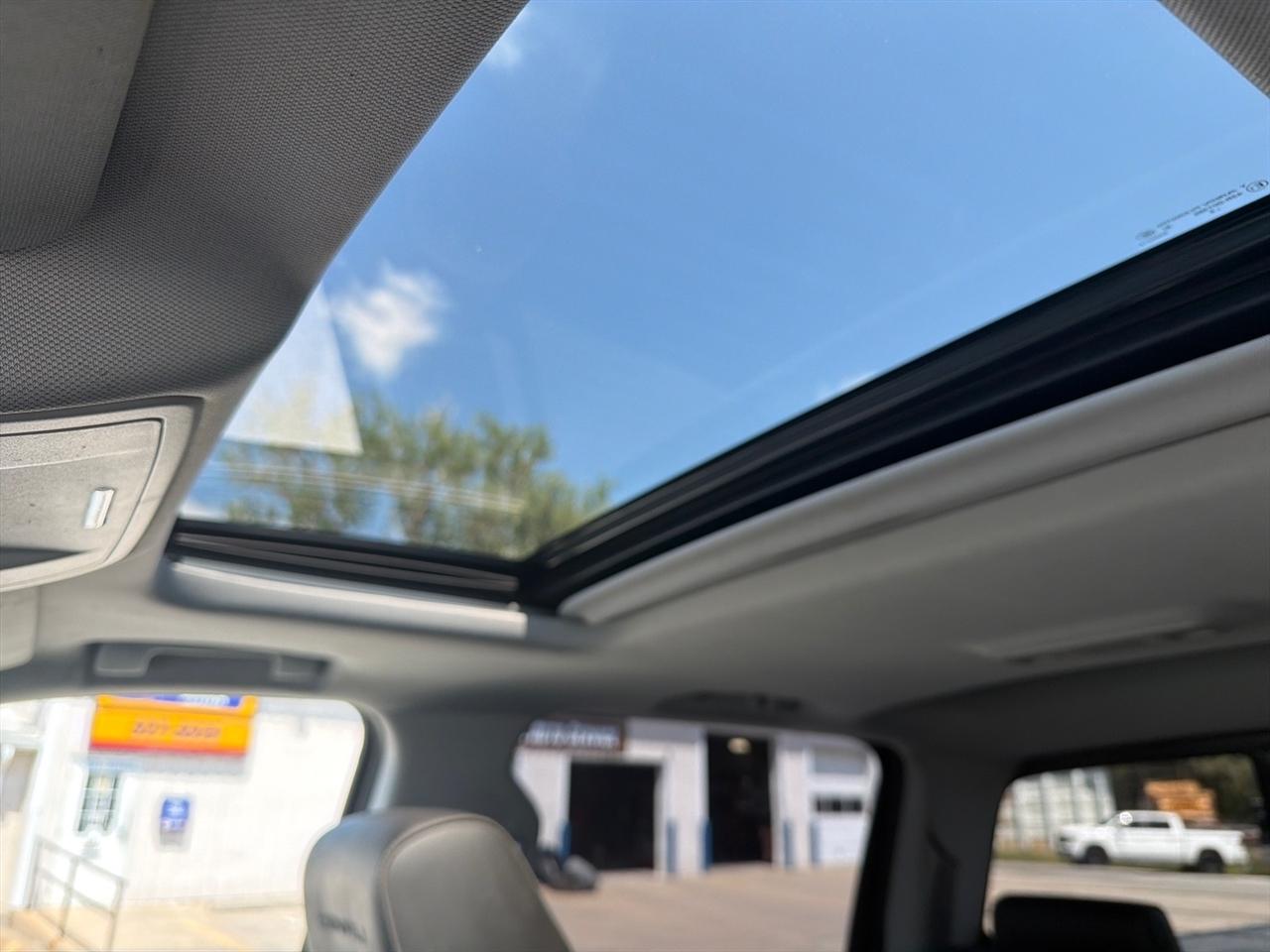 GMC Sierra 2500HD Denali Crew Cab 4WD 2019