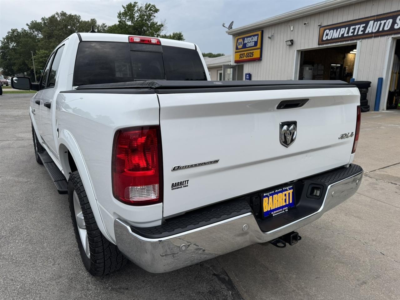 RAM 1500 SLT Crew Cab SWB 4WD 2014