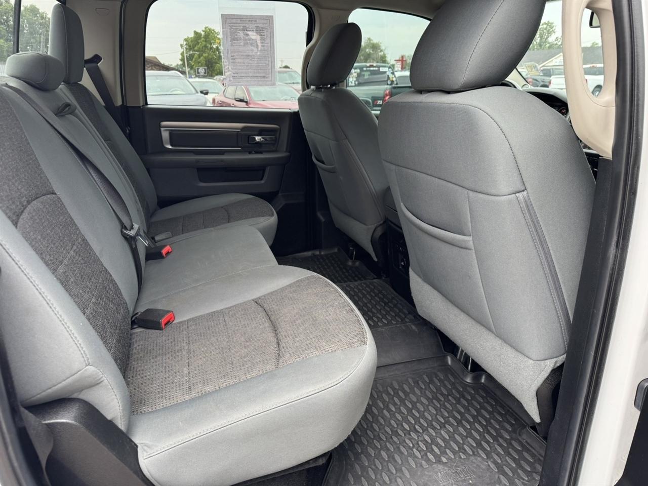 RAM 1500 SLT Crew Cab SWB 4WD 2014