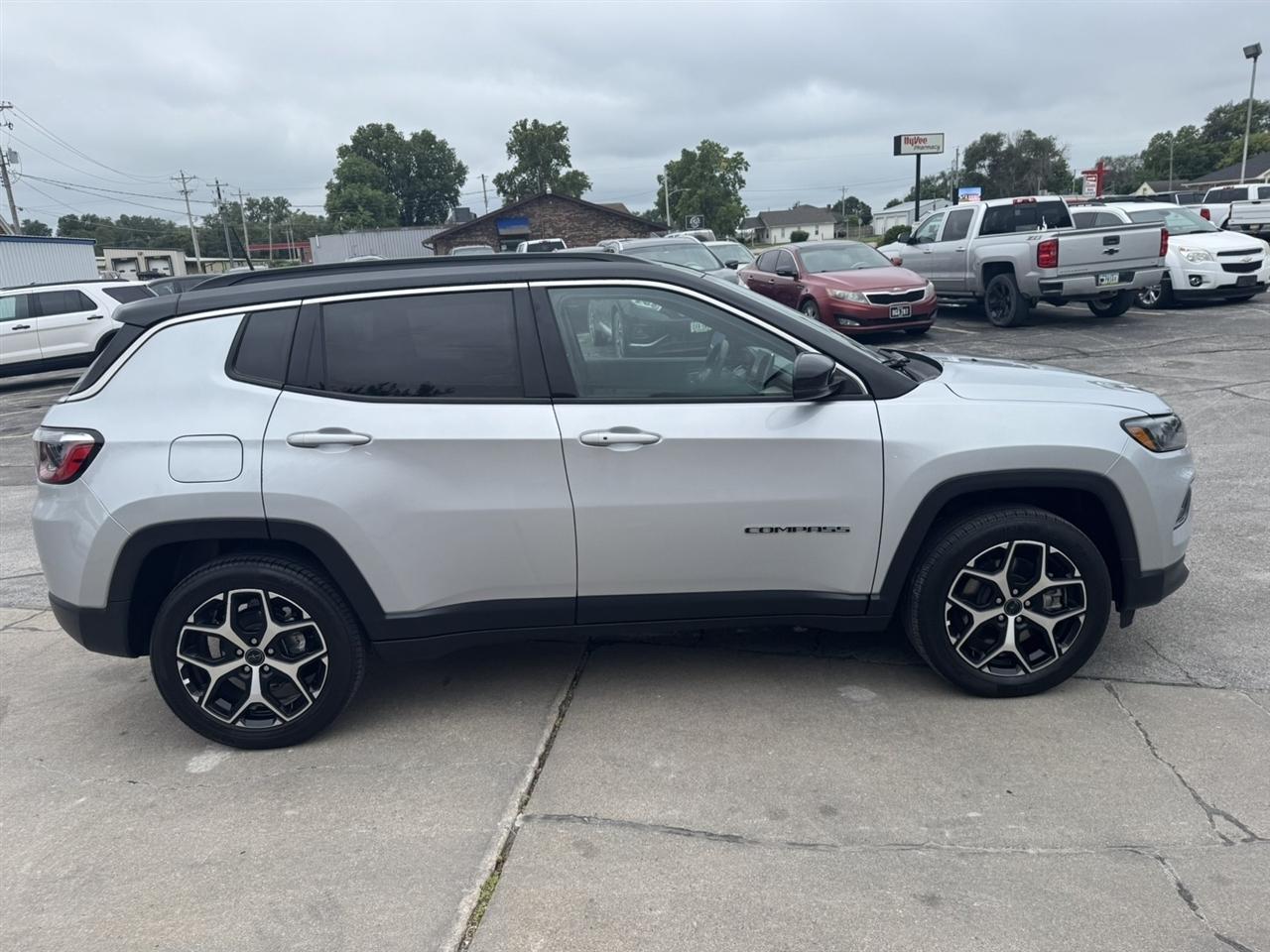 Jeep Compass Limited 2025